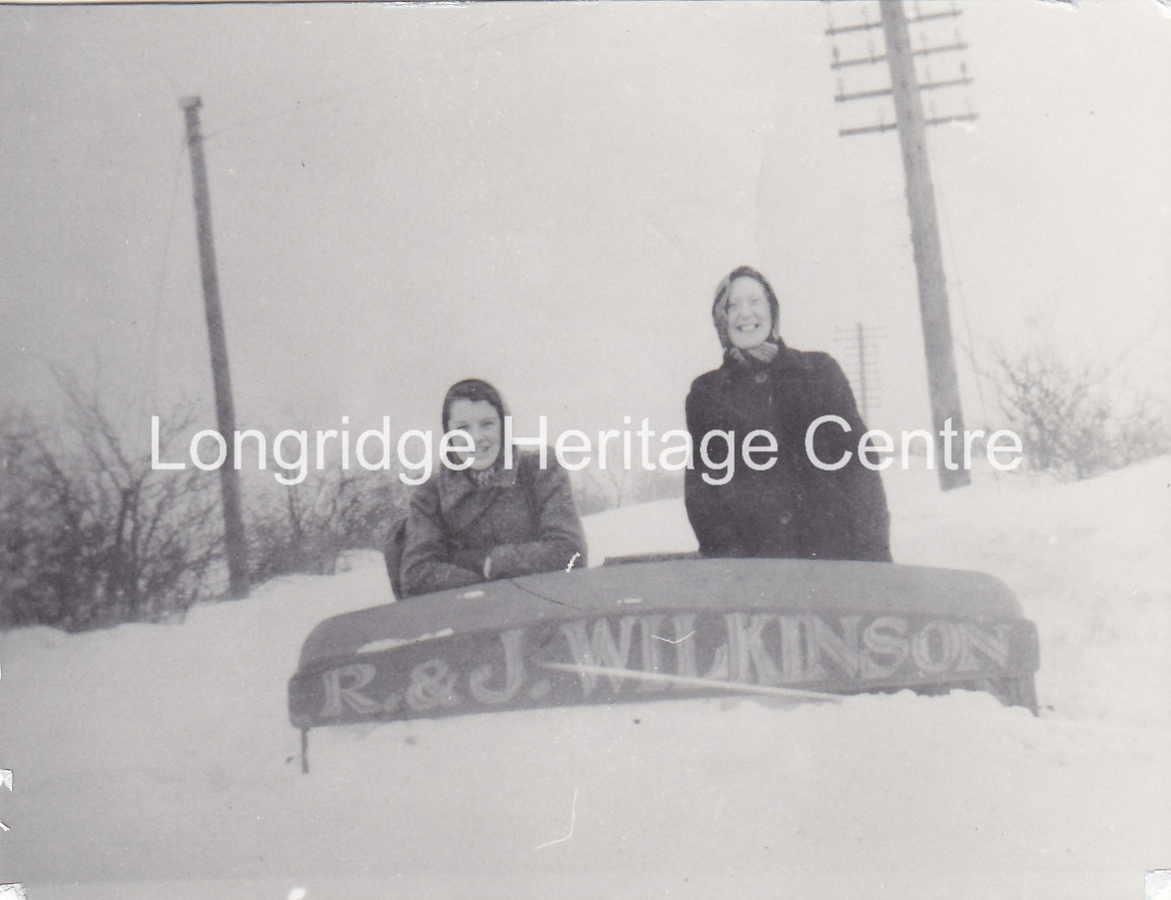 215B - Big Snow of 1940 - Buried coal wagon at Whitechapel - 1940